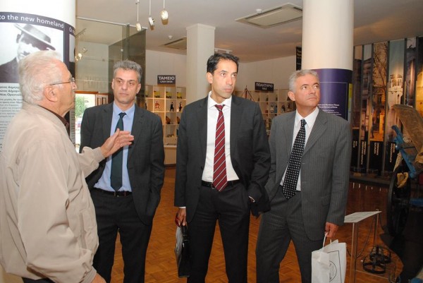 10733628_775067025890180_752139639_n