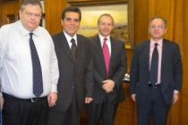 Συνάντηση στελεχών Ν.Δ. με Βενιζέλο και Μπεγλίτη για αμυντικά θέματα