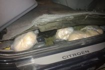 Με 2,5 κιλά ηρωίνη στο αυτοκίνητο συνελήφθησαν μέλη διεθνούς εγκληματικής οργάνωσης