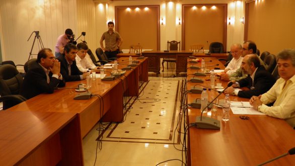 “Βροντερό ‘όχι’ στα Κέντρα Μεταναστών” – Σύσκεψη δημάρχων Έβρου