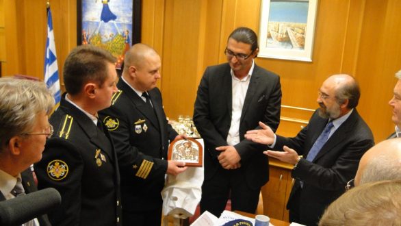 Επίσκεψη του πλοίαρχου του ρωσικού πολεμικού πλοίου Caesar Kunikov στο δήμαρχο Αλεξανδρούπολης και Εγκαίνια Μνημείου Ρώσων Στρατιωτών