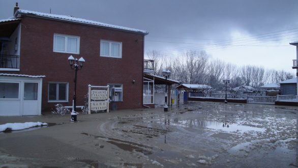 Σχεδόν έναν χρόνο μετά δόθηκαν σήμερα οι αποζημιώσεις στους πλημμυροπαθείς του Ορμενίου