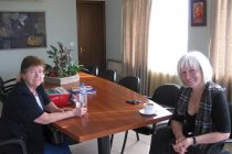 Συνάντηση Νικολάου με την κα Σιδηρά, εθελόντρια σε θέματα καθαριότητας στην Αλεξανδρούπολη