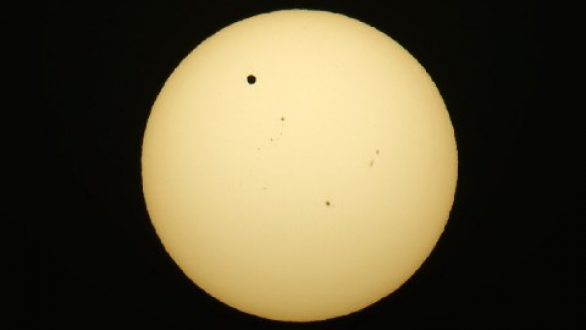 Σπάνια ευθυγράμμιση Αφροδίτης – Γης – Ηλίου – Συμβαίνει κάθε 105 έτη