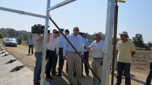 Έτοιμος μέχρι τον Οκτώβριο ο φράχτης στον Έβρο, διαβεβαιώνει ο Ν.Δένδιας