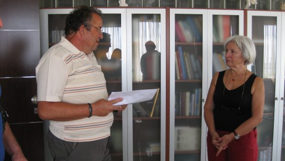 Ψήφισμα διαμαρτυρίας επέδωσαν στην Αντιπεριφερειάρχη Έβρου οι παραγωγοί της λαϊκής αγοράς Αλεξανδρούπολης