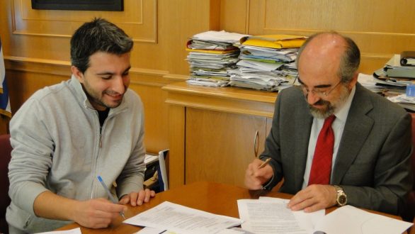 Υπογραφή Σύμβασης Έργου «Δημιουργία Σύγχρονων Παιδοτόπων» από τον Δήμαρχο Αλεξανδρούπολης