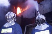 “Ουδέποτε έχει υποβληθεί αίτημα σχετικά με τη συντήρηση των κτιριακών εγκαταστάσεων στο Πυροσβεστικό Κλιμάκιο Σαμοθράκης, ούτε για υφιστάμενες βλάβες οι οποίες δημιουργούν πρόβλημα στην υγιεινή και ασφάλεια του προσωπικού” απαντά ο Ν. Δένδιας