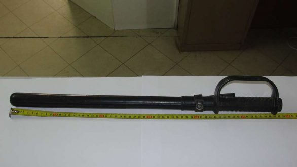 Σύλληψη 47χρονου στην Αλεξανδρούπολη για παράνομη κατοχή ράβδου και μαχαιριού