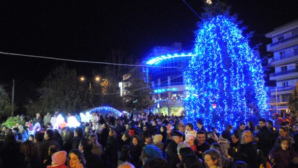 Το Σάββατο 15 Δεκεμβρίου η Ορεστιάδα ανάβει το χριστουγεννιάτικο δέντρο της πόλης