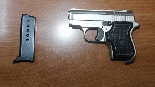 Σύλληψη αλλοδαπού για παράνομη οπλοκατοχή στην Αλεξανδρούπολη