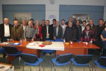 Με ομόφωνη απόφαση της ΝΟ.Δ.Ε. μετονομάστηκε η κεντρική αίθουσα συνεδριάσεων των γραφείων της σε “Αίθουσα Συνεδριάσεων Αναστάσιος Κ. Εξακουστός”