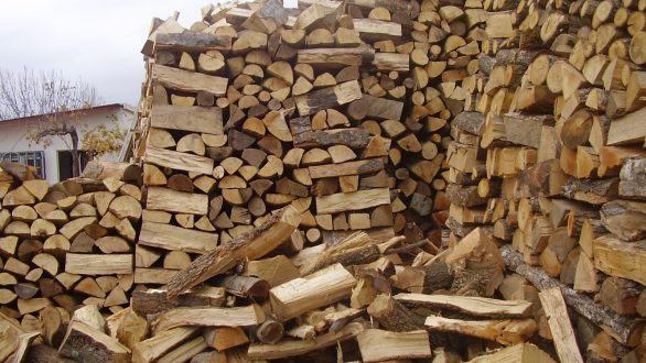 Νέα αγορανομική διάταξη σχετικά με τη λιανική πώληση καυσόξυλων