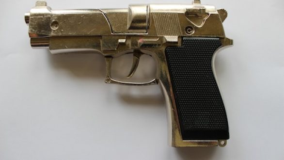 Σύλληψη δύο ατόμων για παράνομη οπλοκατοχή στην Αλεξανδρούπολη