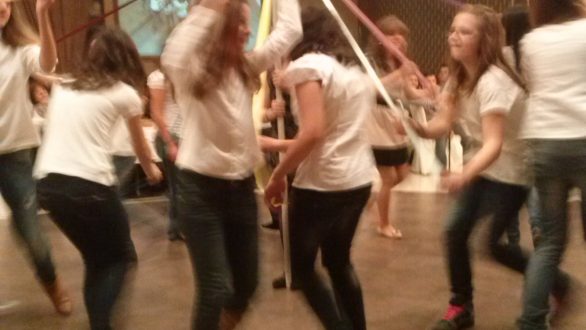 Ο Χαραλάμπης παρά τα καμώματα … το πήρε το κορίτσι στην θεματική χοροεσπερίδα του 1ου Γυμνασίου Ορεστιάδας