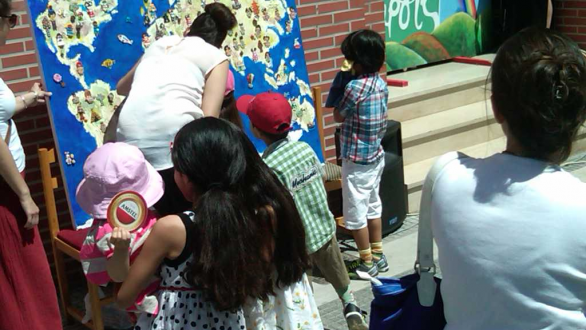 «Μεσημέρι στο δρόμο με την Άρσις» μπροστά από το Δημαρχείο