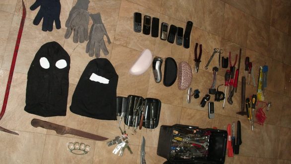 Συνελήφθησαν τέσσερις Βούλγαροι με όπλα και διαρρηκτικά εργαλεία στο Πρωτοκκλήσι