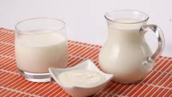 Σε δημόσια διαβούλευση ο κανονισμός απονομής σήματος για γάλα και γαλακτοκομίκα