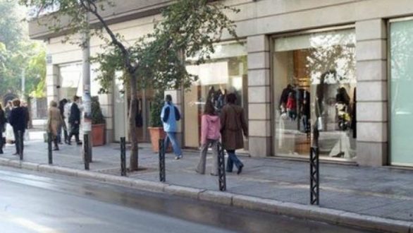 Υπογράφηκε χθες η απόφαση από την Αντιπεριφερειάρχη Έβρου κα Γεωργία Μαυρανεζούλη-Νικολάου σχετικά με τη λειτουργία των εμπορικών καταστημάτων σε περιοχές της Π.Ε.Έβρου τηςΚυριακές,