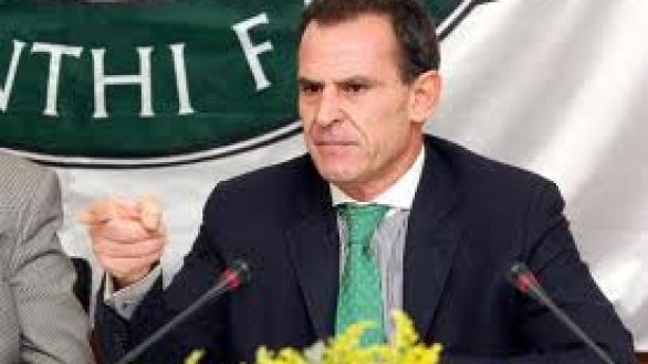 Ο Χρ. Πανόπουλος (ιδιοκτήτης της Π.Α.Ε. Skoda Ξάνθη) παρέσυρε και σκότωσε δύο πεζούς στην Εγνατία Οδό Ξάνθης – Κομοτηνής.