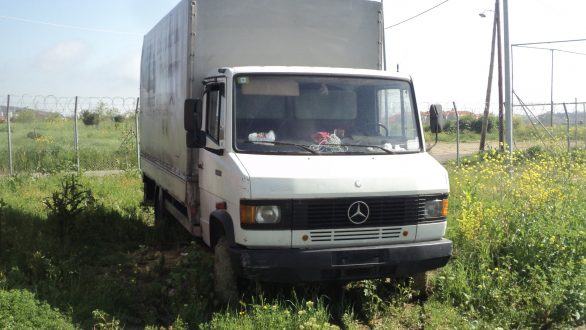 Σύλληψη αλλοδαπού διακινητή ο οποίος προωθούσε στο εσωτερικό της χώρας είκοσι έξι μη νόμιμους μετανάστες