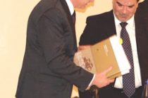 Γιαννακίδης προς Παπανδρέου “Σας ζητώ να αποτρέψετε την αδειοδότηση για την εξόρυξη χρυσού”