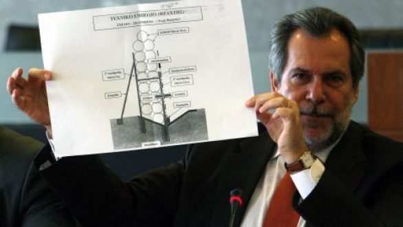 Ταφόπλακα στον φράχτη βάζει το Υπουργείο Εξωτερικών