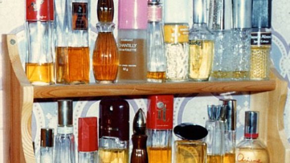 2.500 «μαϊμού» αρώματα κατασχέθηκαν στους Κήπους