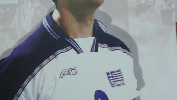 Το λεύκωμα του Νίκου Σαμαρά από τον ΠΑΣΑΠ.