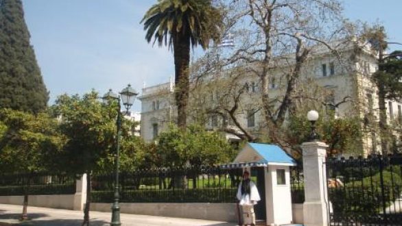 Η συνάντηση του Προέδρου της Δημοκρατίας Κάρολου Παπούλια με τον Πρόεδρο της Βουλής των Αντιπροσώπων της Κυπριακής Δημοκρατίας κ Γιαννάκη Ομήρου και τα όσα είπαν στο προεδρικό μέγαρο