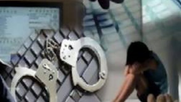 Δίωξη σε νεαρό για πορνογραφία ανηλίκων