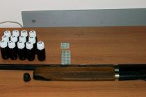  Σύλληψη ημεδαπού για κατοχή ναρκωτικών και παράνομη οπλοκατοχή