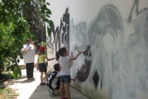 Η πρώτη δράση των μελών της uplo στον υπαίθριο xώρο του Παλιού Νοσοκομείου Αλεξανδρούπολης