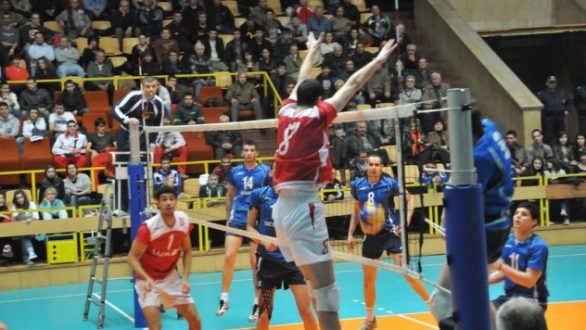 Φιλικά με την Βουλγαρική Lucoil Burgas o A.O.O