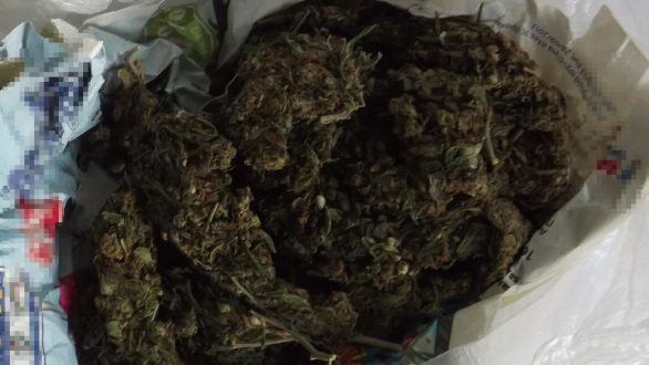 Συνελήφθησαν 4 ημεδαποί κατηγορούμενοι κατά περίπτωση για πώληση, αγορά και κατοχή ναρκωτικών