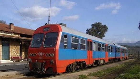 Παράσυρση δύο ατόμων από αμαξοστοιχία