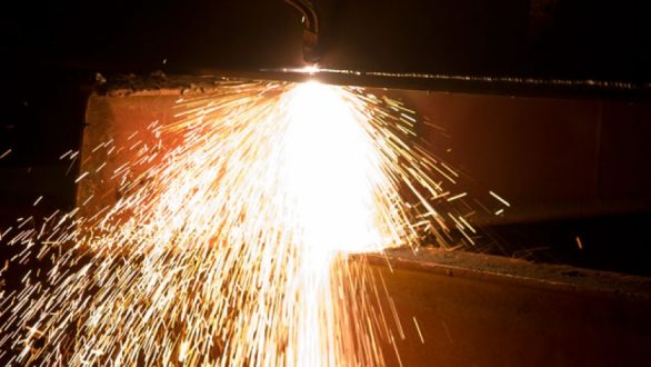 Καταργείται η υποχρέωση έκδοσης άδειας λειτουργίας για 897 επαγγέλματα