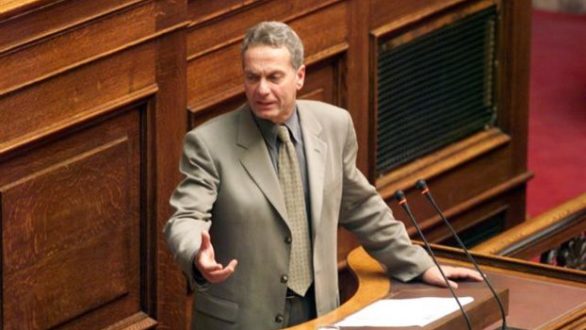 Στην Αλεξανδρούπολη για τα κρούσματα οζώδους δερματίτιδας ο Σγουρίδης