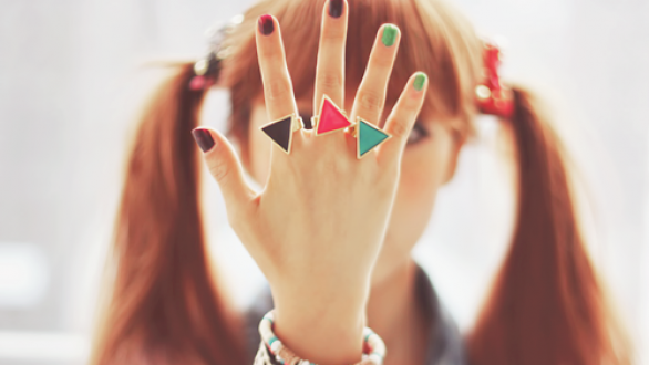 Πως να σταματήσετε να τρώτε τα νύχια σας