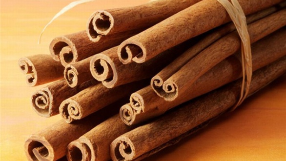 Ξυλάκια κανέλας: Τρεις διαφορετικές ιδέες για να τα αξιοποιήσεις