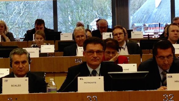 Στις Βρυξέλλες για τις πλημμύρες ο Πέτροβιτς