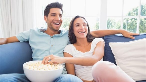 Υγιεινά σνακ για να τσιμπολογήσετε το ΣΚ μπροστά από την τηλεόραση