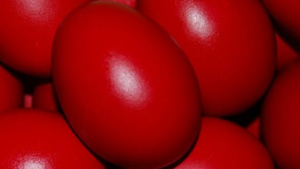 Πώς να βάψετε τα πασχαλινά αβγά με φυσικό τρόπο