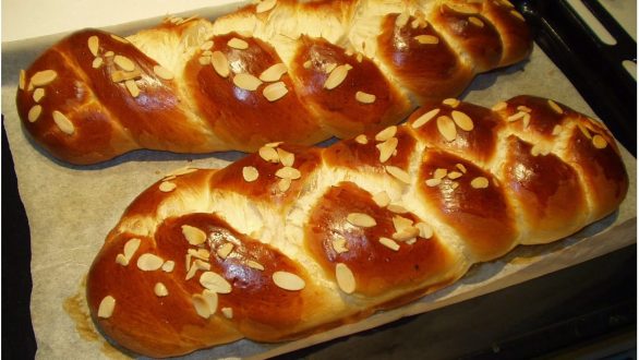 Φτιάξτε Πουτίγκα με το Τσουρέκι που Περίσσεψε