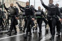 Σύγχυση για τα συνθήματα των ΟΥΚ στην παρέλαση της 25ης Μαρτίου