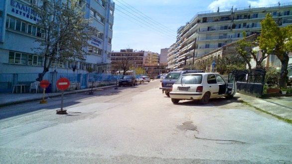 Ξάνθη:Πολίτης παρέδωσε χειροβομβίδα στην αστυνομία!