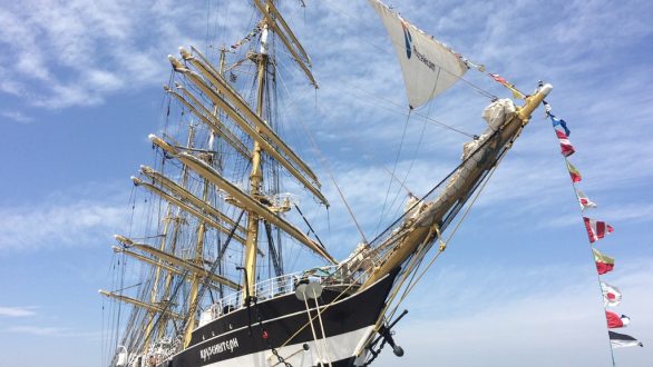 Έδεσε στην Αλεξανδρούπολη το ρωσικό ιστιοφόρο Kruzenshtern
