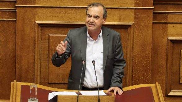 Δημήτρης Στρατούλης: Τροπολογίες για το “πάγωμα” των μειώσεων των συντάξεων