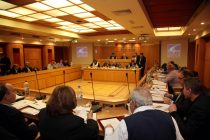 Ανυποχώρητοι οι τοπικοί άρχοντες, δεν υπογράφουν