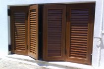 Έτσι θα Καθαρίστε Τέλεια τα Παντζούρια σας Μέσα σε 5 Λεπτά